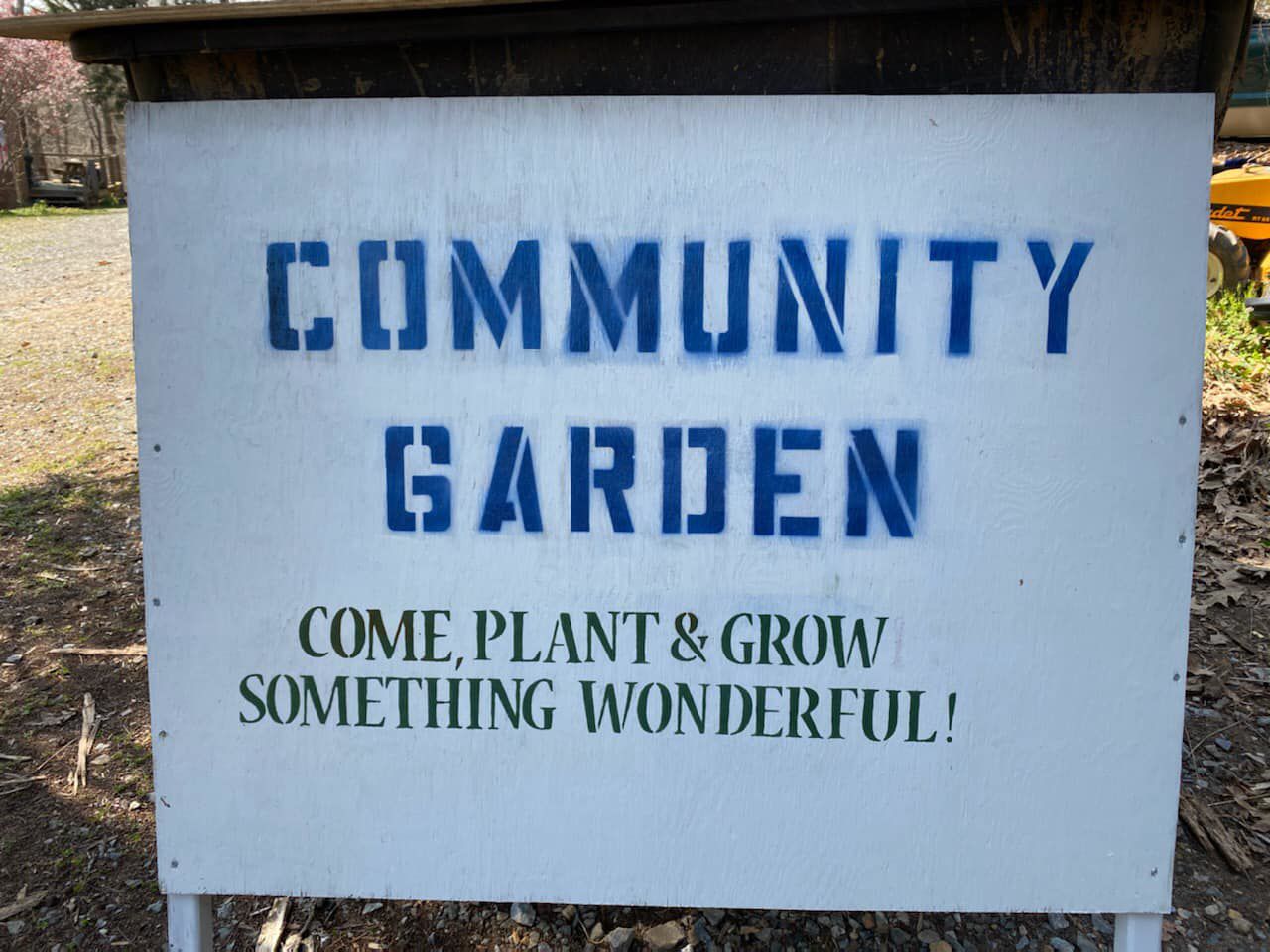 Holly Grove community garden welcome sign